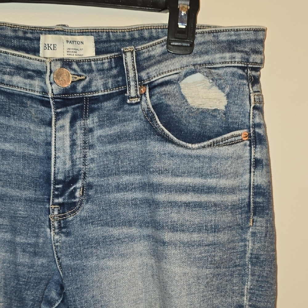 Trendy Distressed Skinny Jeans for Women LOT R2 - Picture 6 of 7